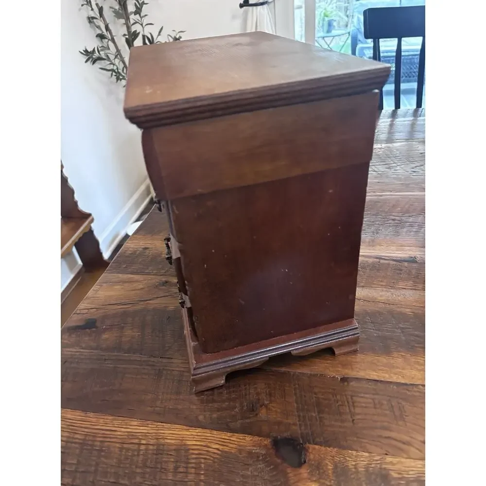 Vintage MCM Musical Jewelry Box 11